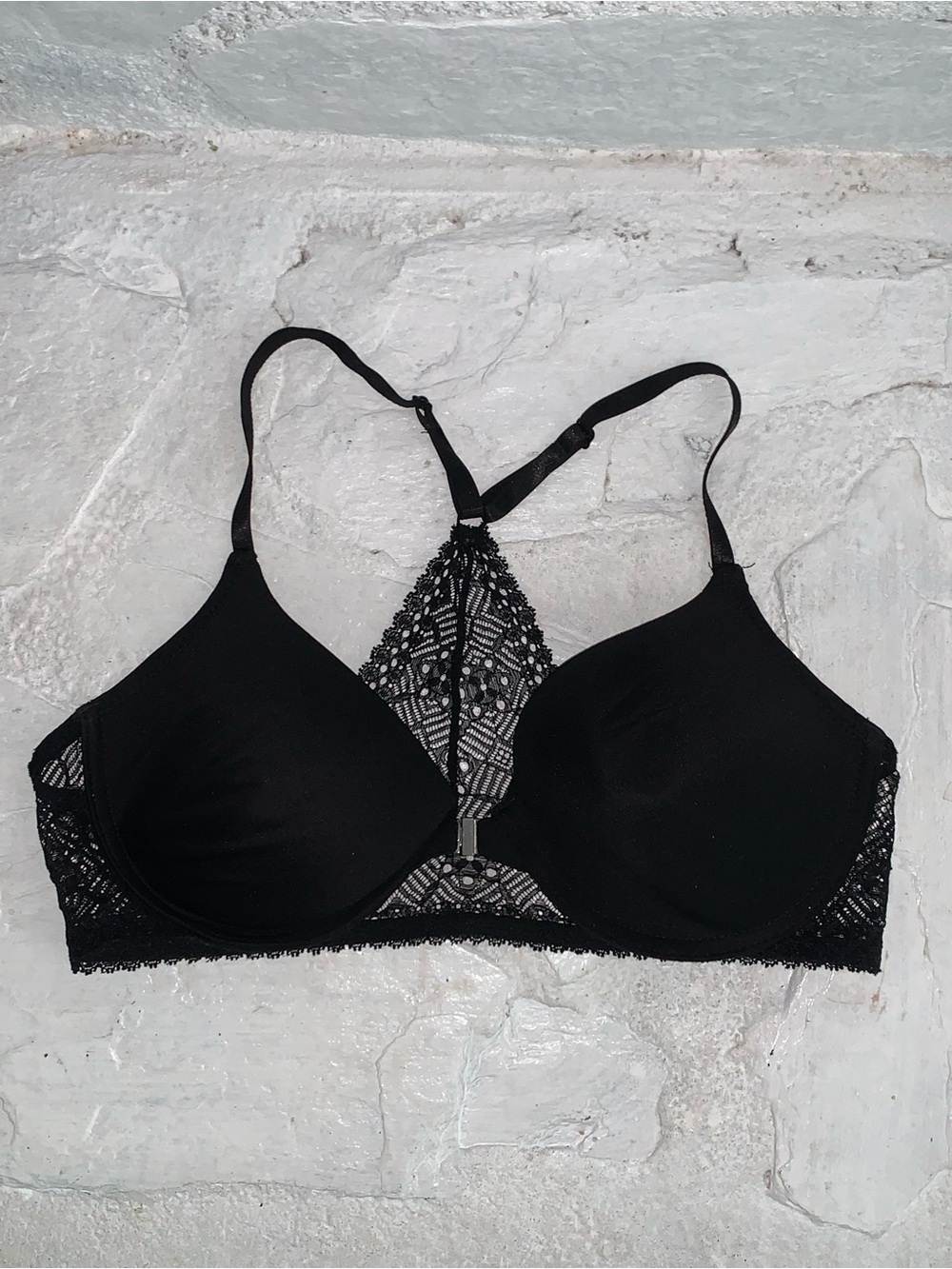 Jessica Simpson Black Lace Racerback T-Shirt Bra Size 38C